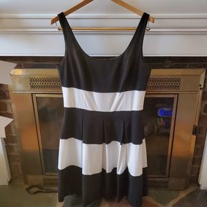Lauren Black and White Scoopneck Dress12